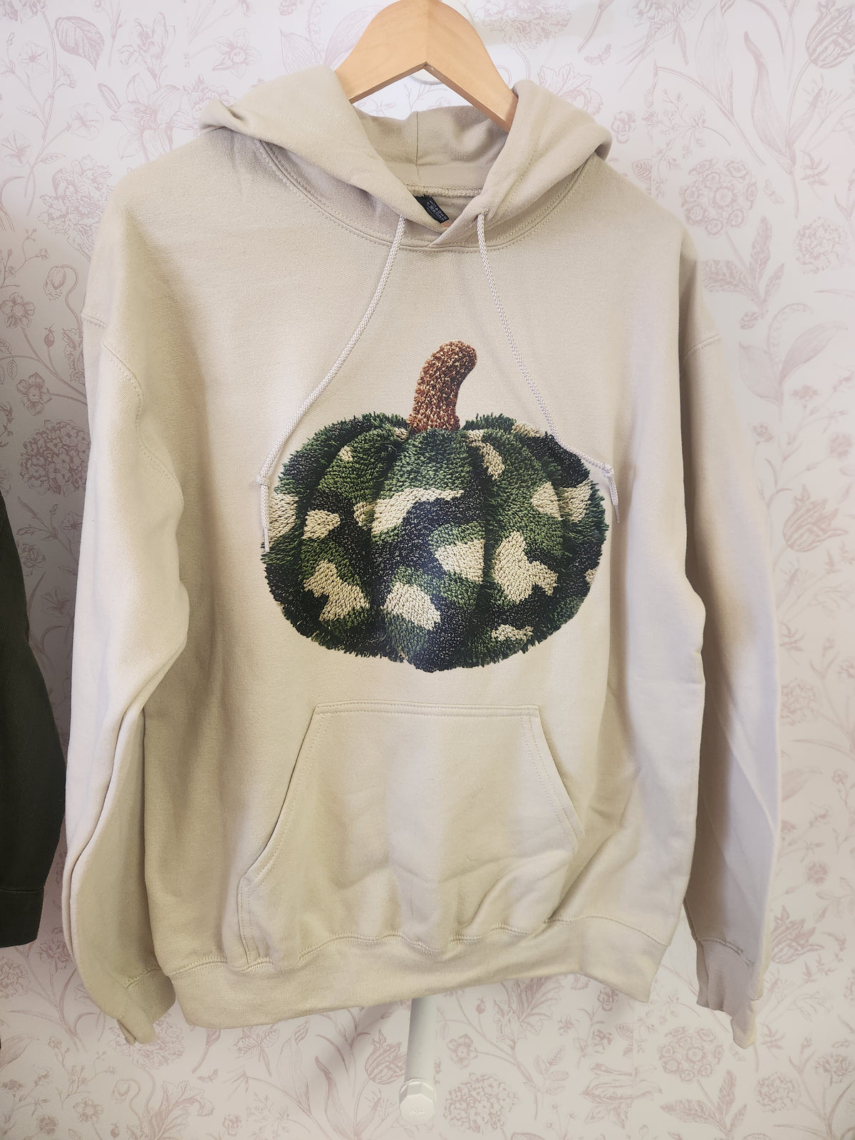 Green Camo Graphic Pumpkin Hoodie Sweatshirt