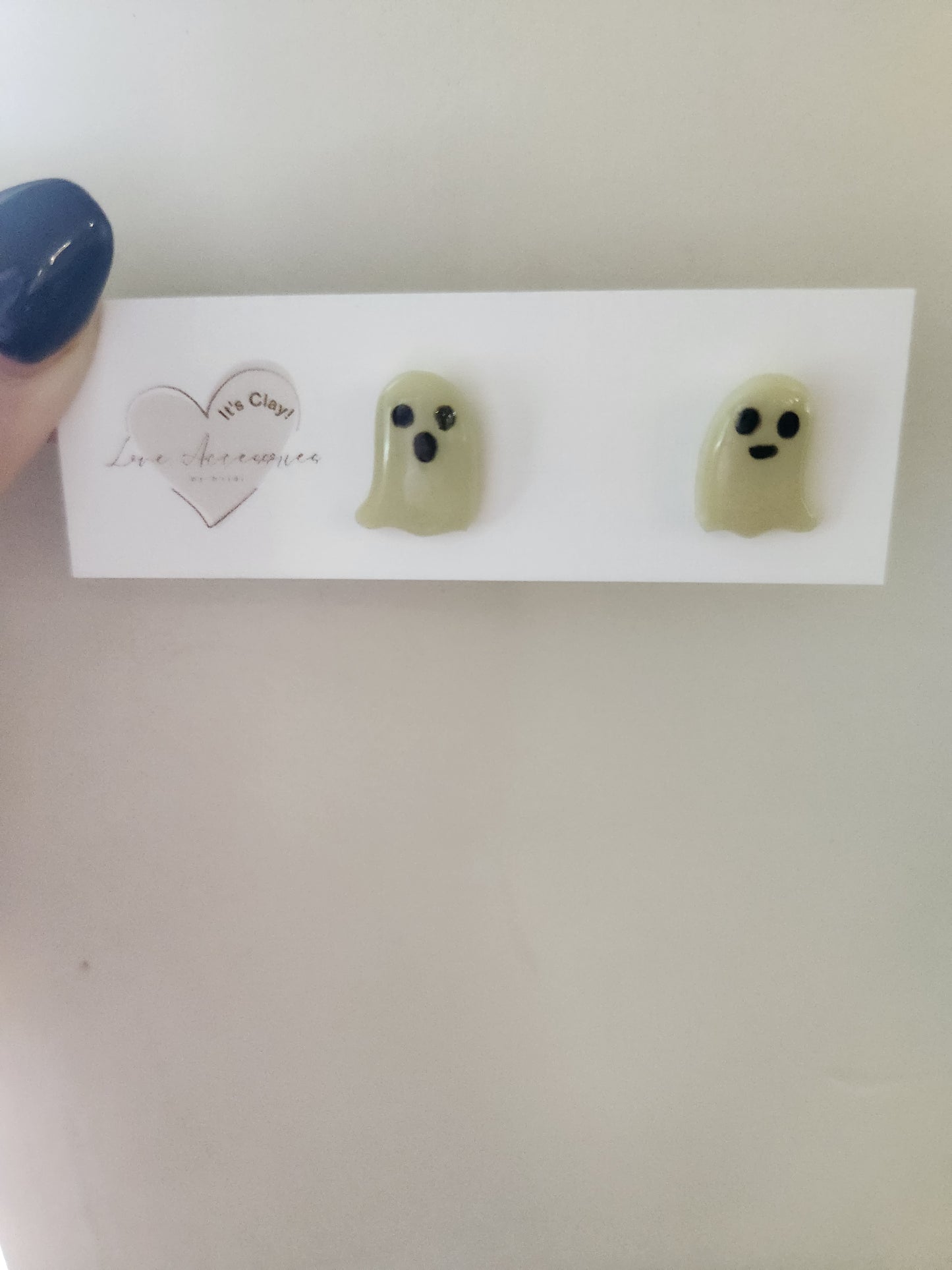 Glow in the dark ghostie stud earrings