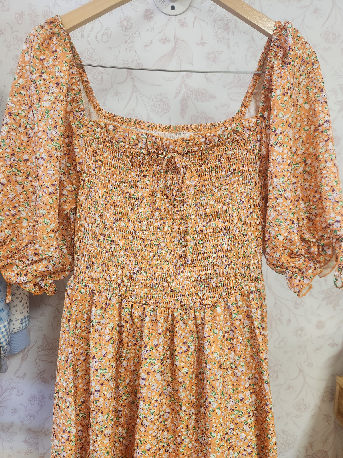 Wild floral short sleeve dress