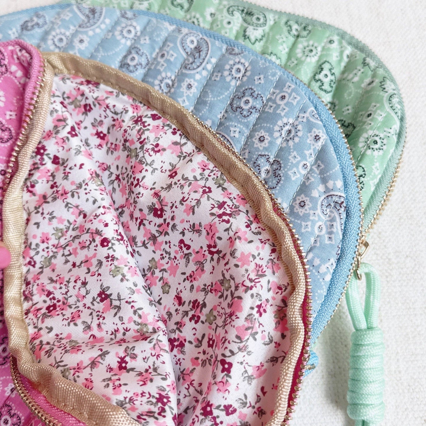 Quilted Paisley Cosmetic Case Soft Curve.