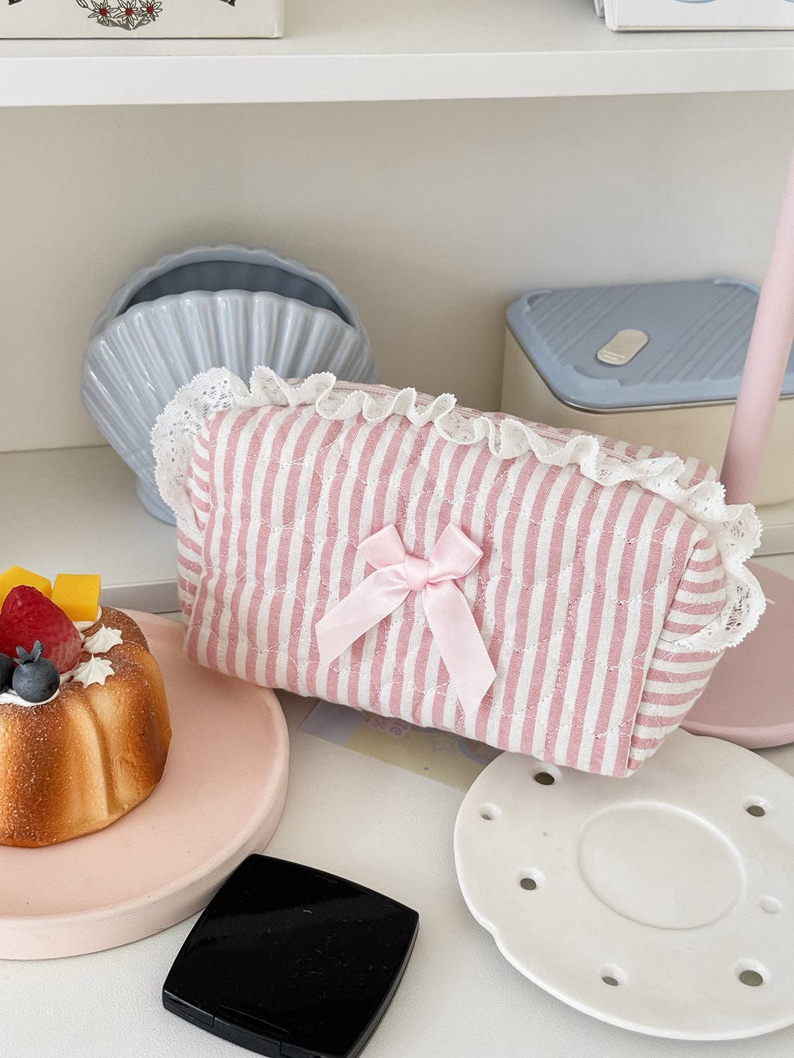 Lace Trim Stripe Quilted Makeup Bag
