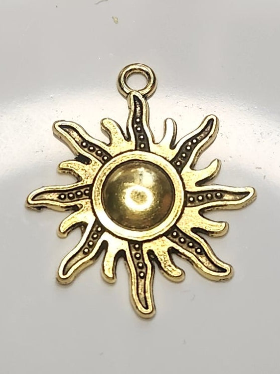 Sun metal charms