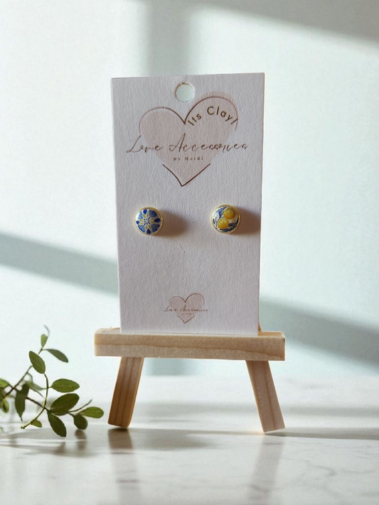 Azulejo Limon collection stud earrings with gold trim