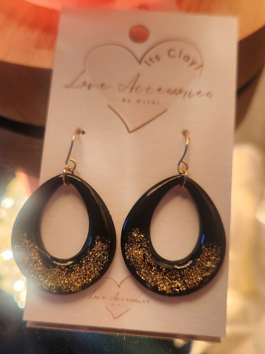 Black Tear Drop w/gold Dangle Earrings