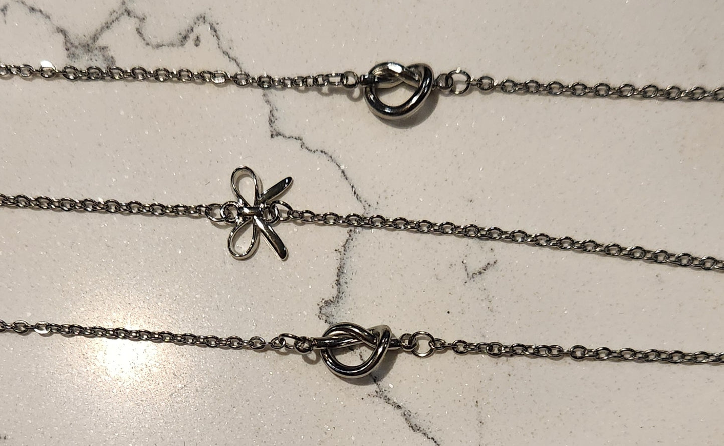 Bow Bracelet in Silver