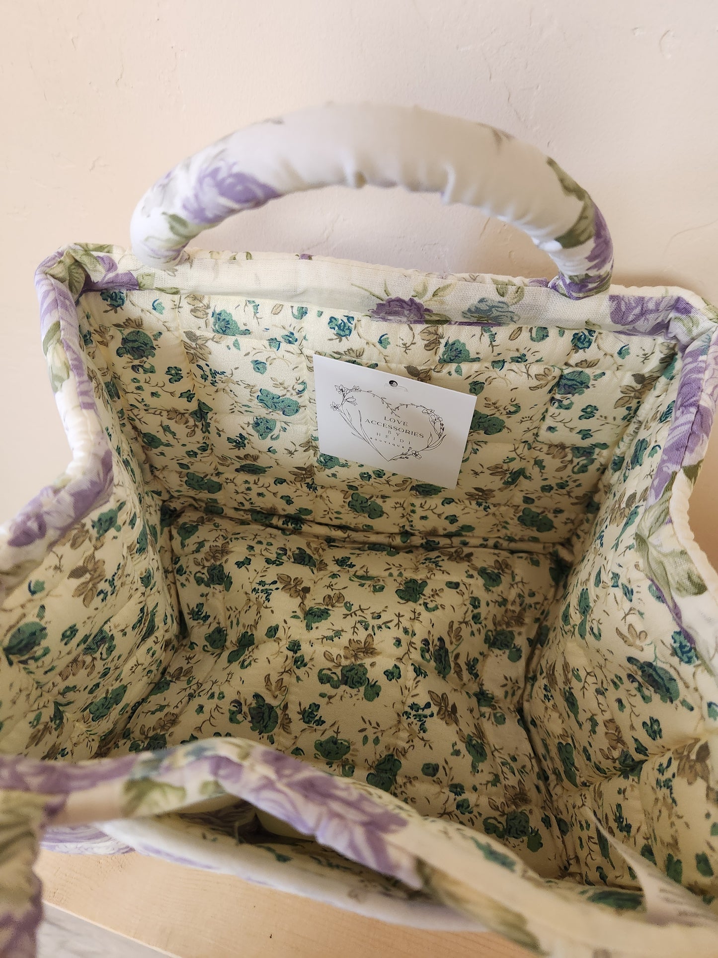 Floral quilted small tote bags w/front pocket