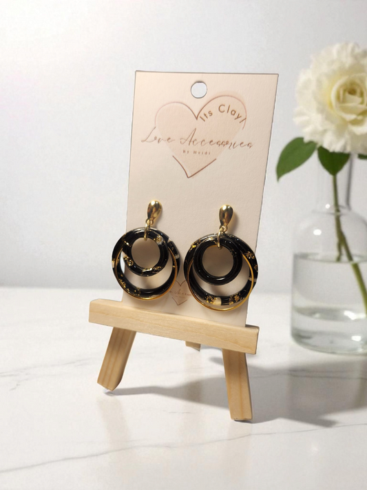 Luxey Collection Dangle Gold/White Earrings