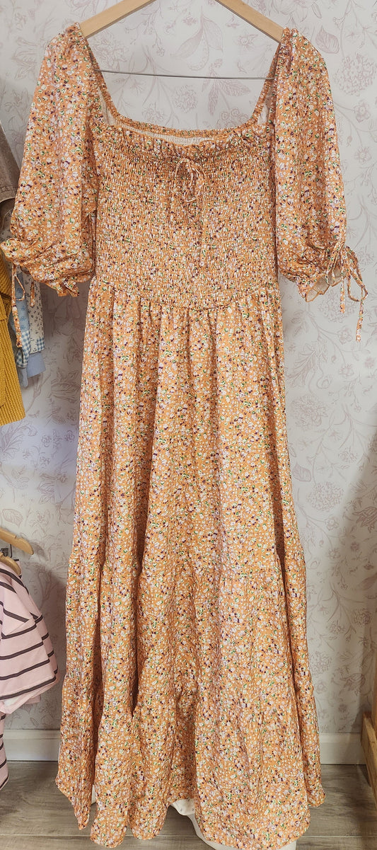 Wild floral short sleeve dress